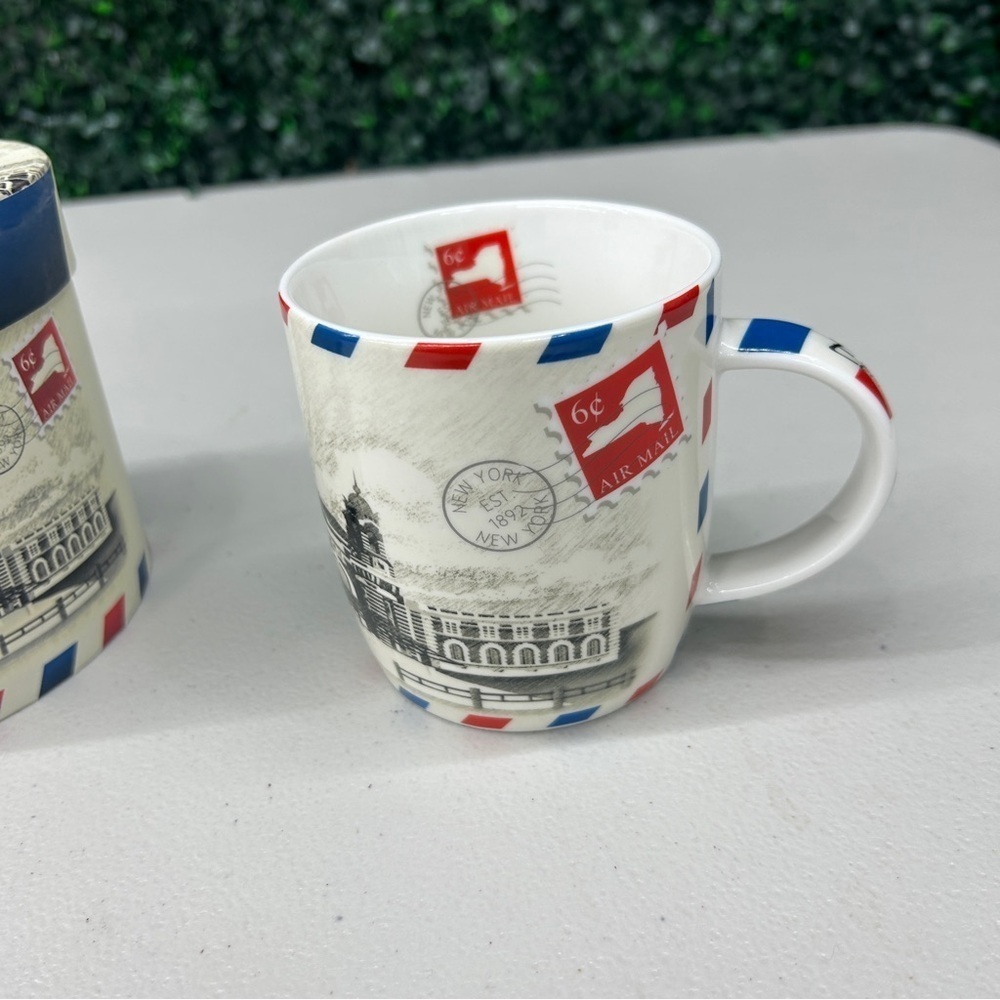 Ellis Island New York Mug with Box - Picture 4 of 7